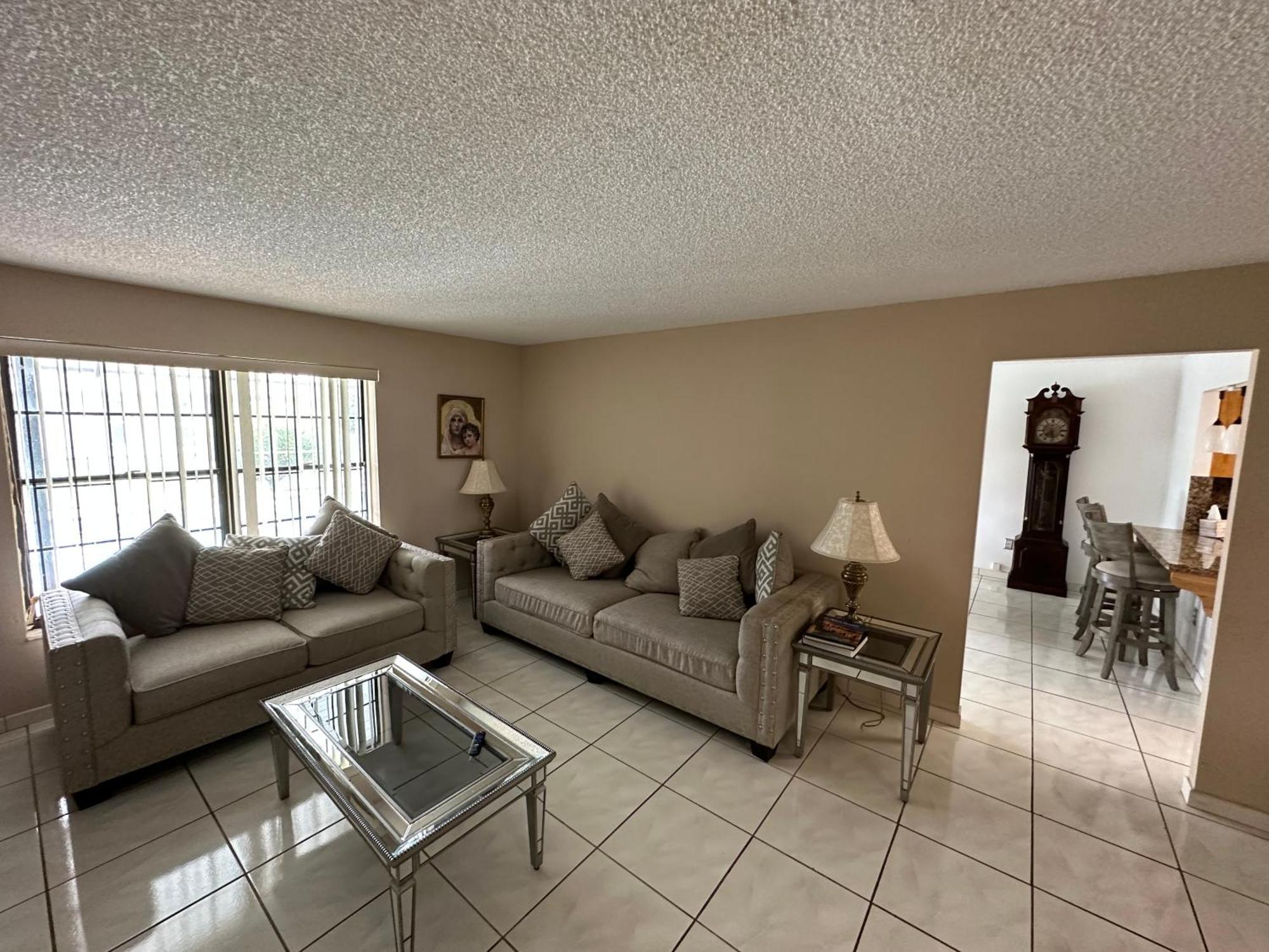 82-10Sw 135Av Villa Miami Exterior photo